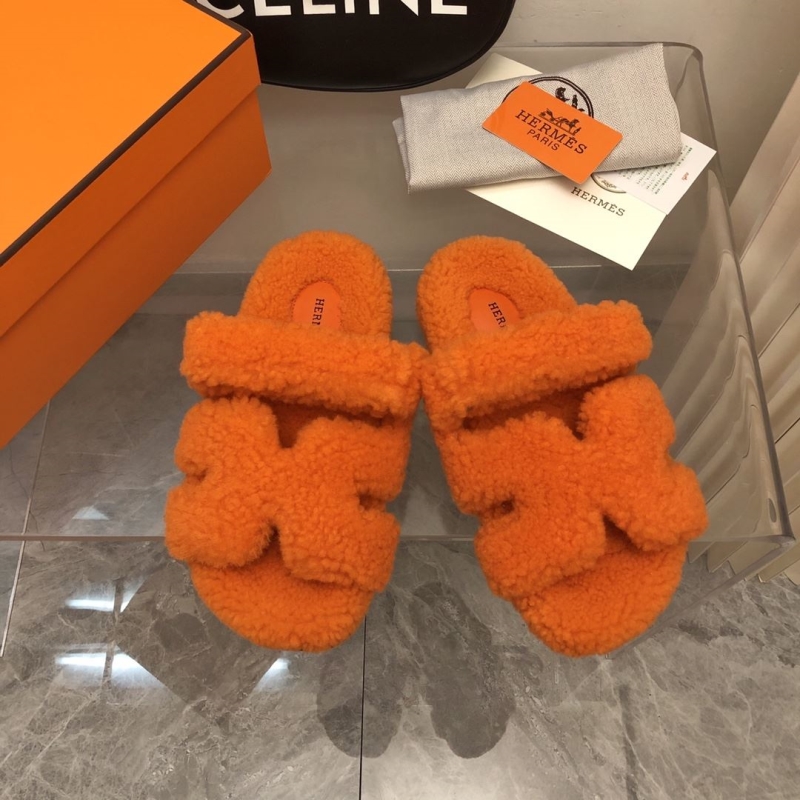 H**mes slippers